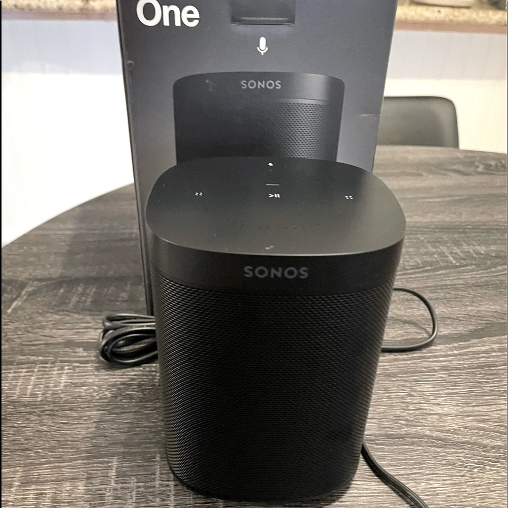 Sonos one 2nd generation speaker